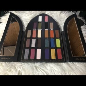 Kat Von D sinners and saints palette